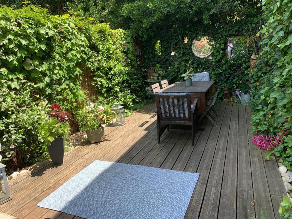 Complet Ou 2 De Charme En Centre-ville Arles
